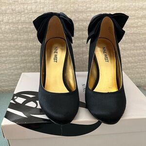 Nine West Black Heels with Bow Accent